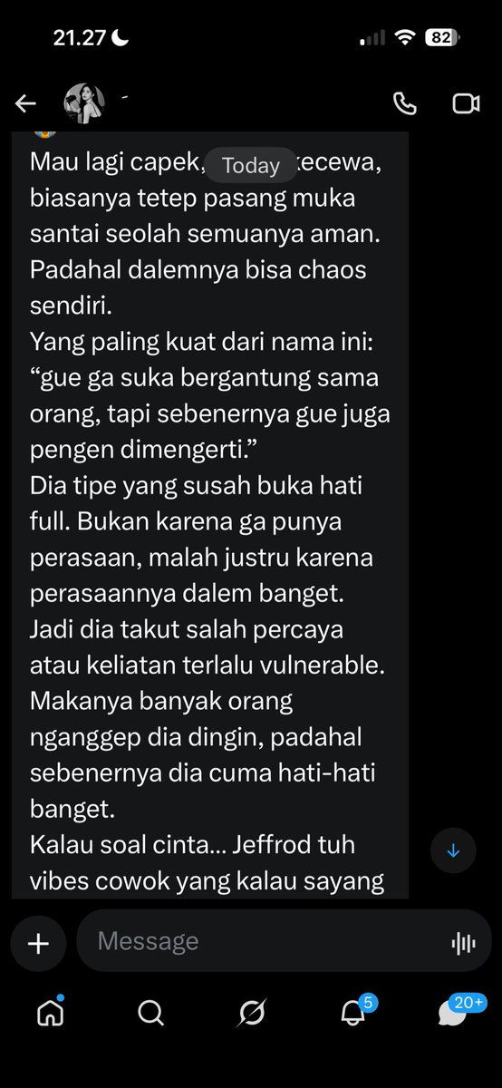 َ tweet media