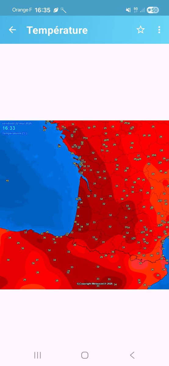 gascon_33's tweet photo. @ThierryGooseBC @ExtremeMeteo Surchauffe ou pas, on a 35 degrés a l ombre sur notre côté actuellement.🥵 https://t.co/W5wfp3Rqkg