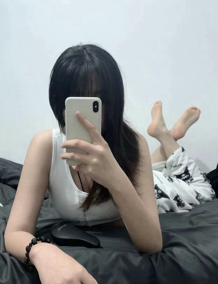 你昨晚很一般 tweet media