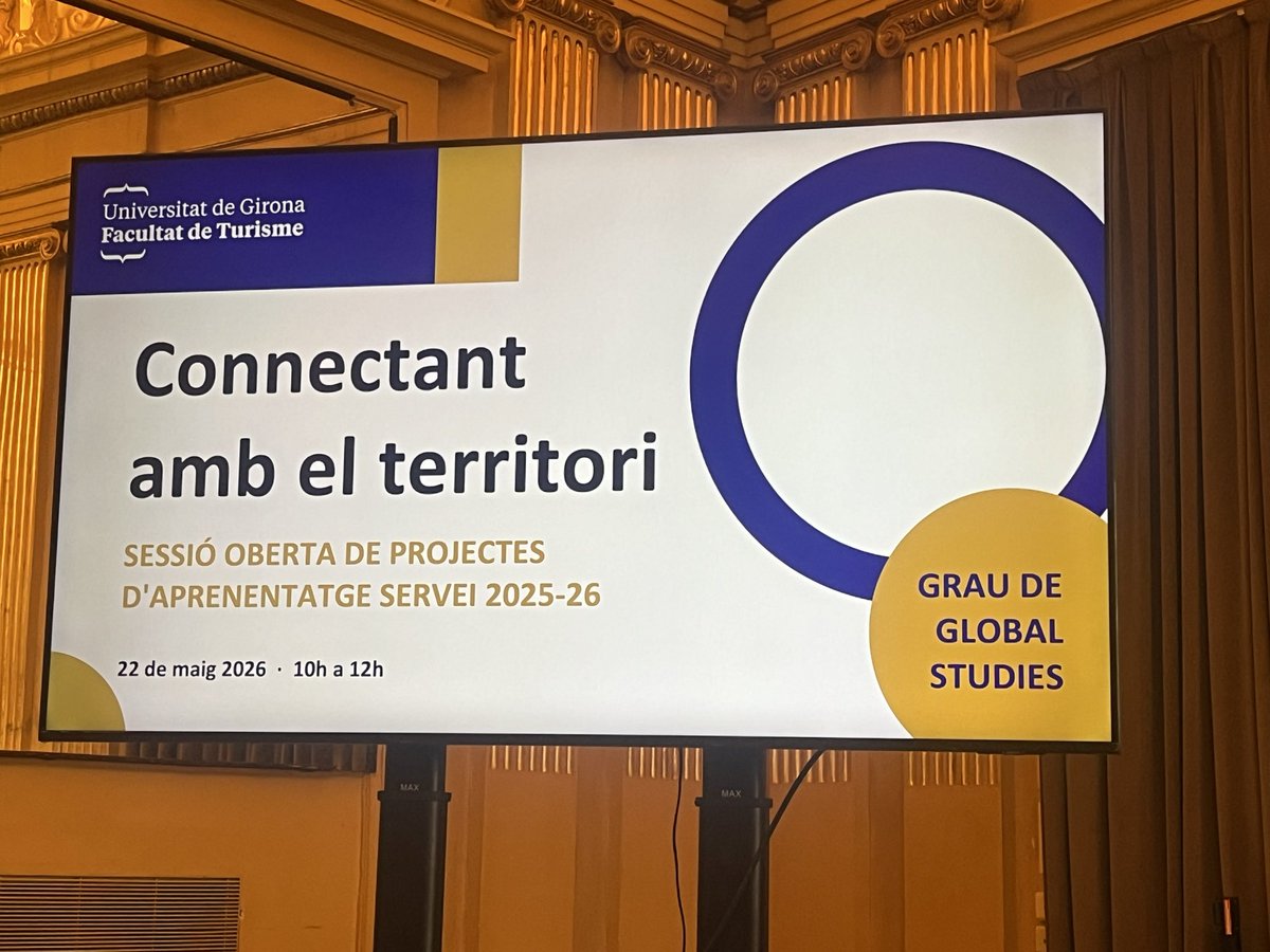 AmySabaly's tweet photo. Avui hem donat la benvinguda a la presentació dels projectes d’Aprenentatge Servei (ApS) del Grau en Global Studies de la #UdGirona.
Ds de @cooperacio_gi hem col·laborat en els projectes “Èxodes” i “Comunicació per la Justícia Global a Girona”.
Gràcies
#Anaís
#Sebas https://t.co/KZbQM8E8SP