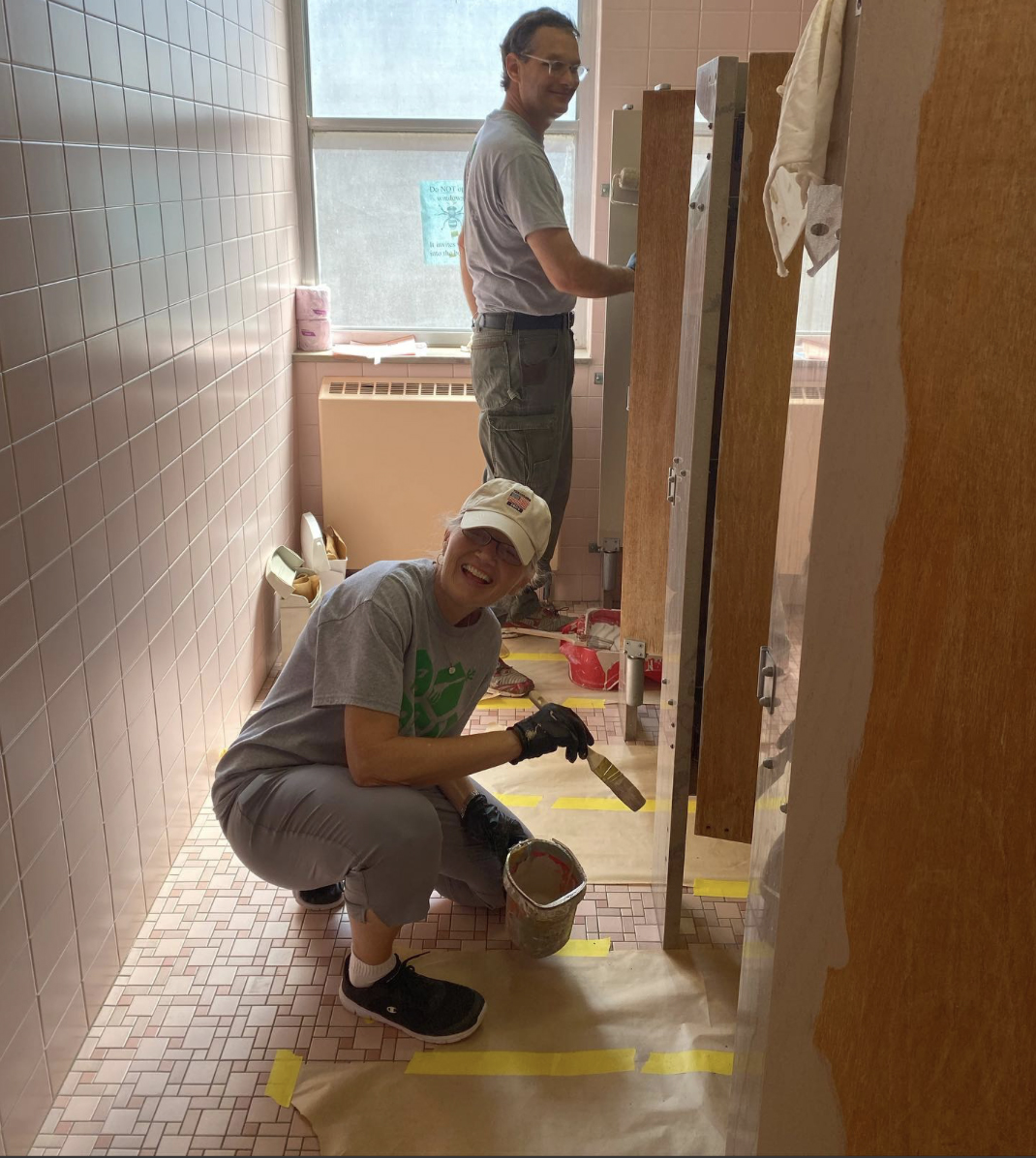marshallu's tweet photo. For five years, Marshall alumna Sandra Morris has returned for Community Cares Week, giving back through service while reconnecting with the campus she has loved for decades.

Sandra's story ➡️ https://t.co/DmY6eM59F3 https://t.co/Zr4cEsEjLx