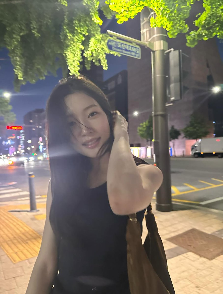 Chaeyeon tweet media