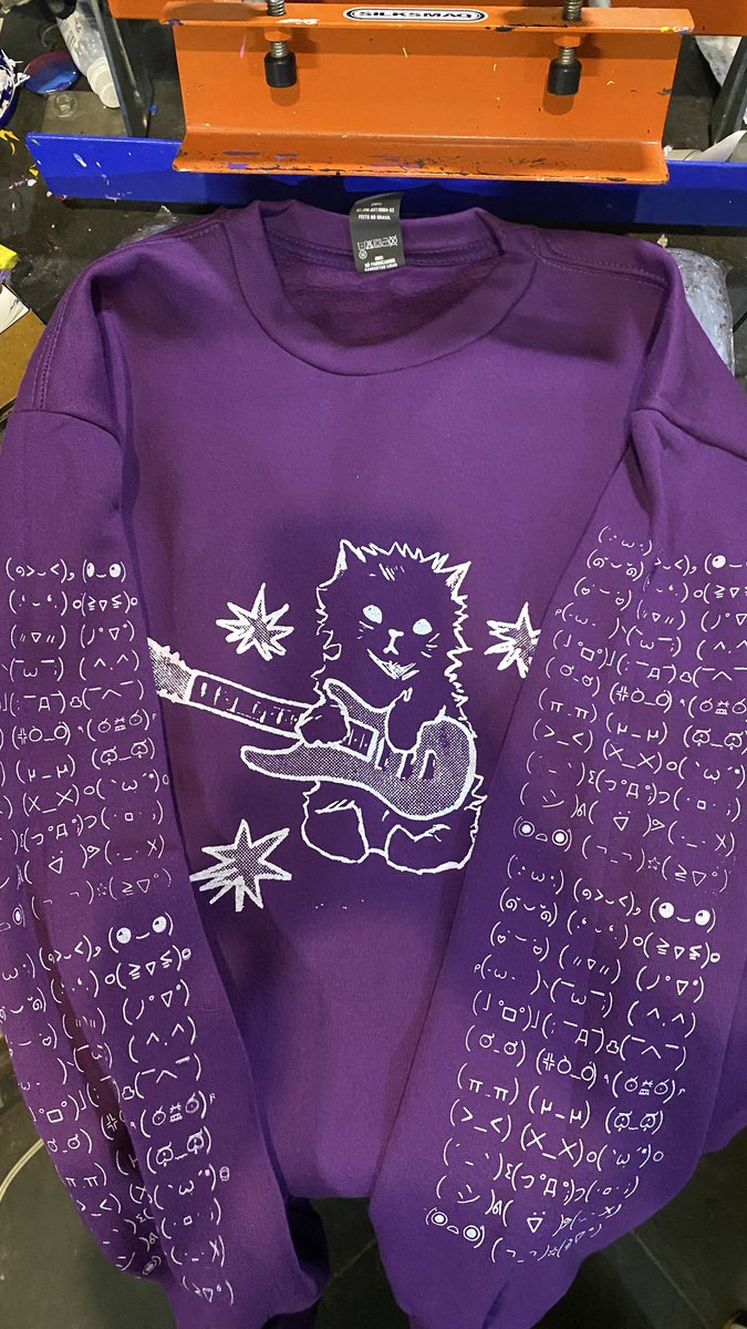 amarustrix's tweet photo. esqueci de mostrar esse moletom que ficou um luxo https://t.co/3grZSI4Ils