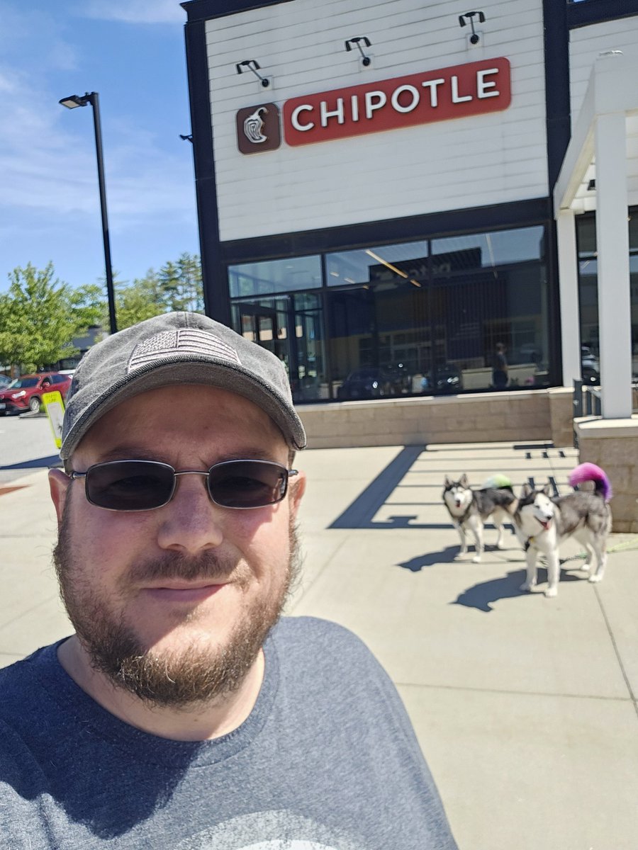 Chris Knoof tweet media