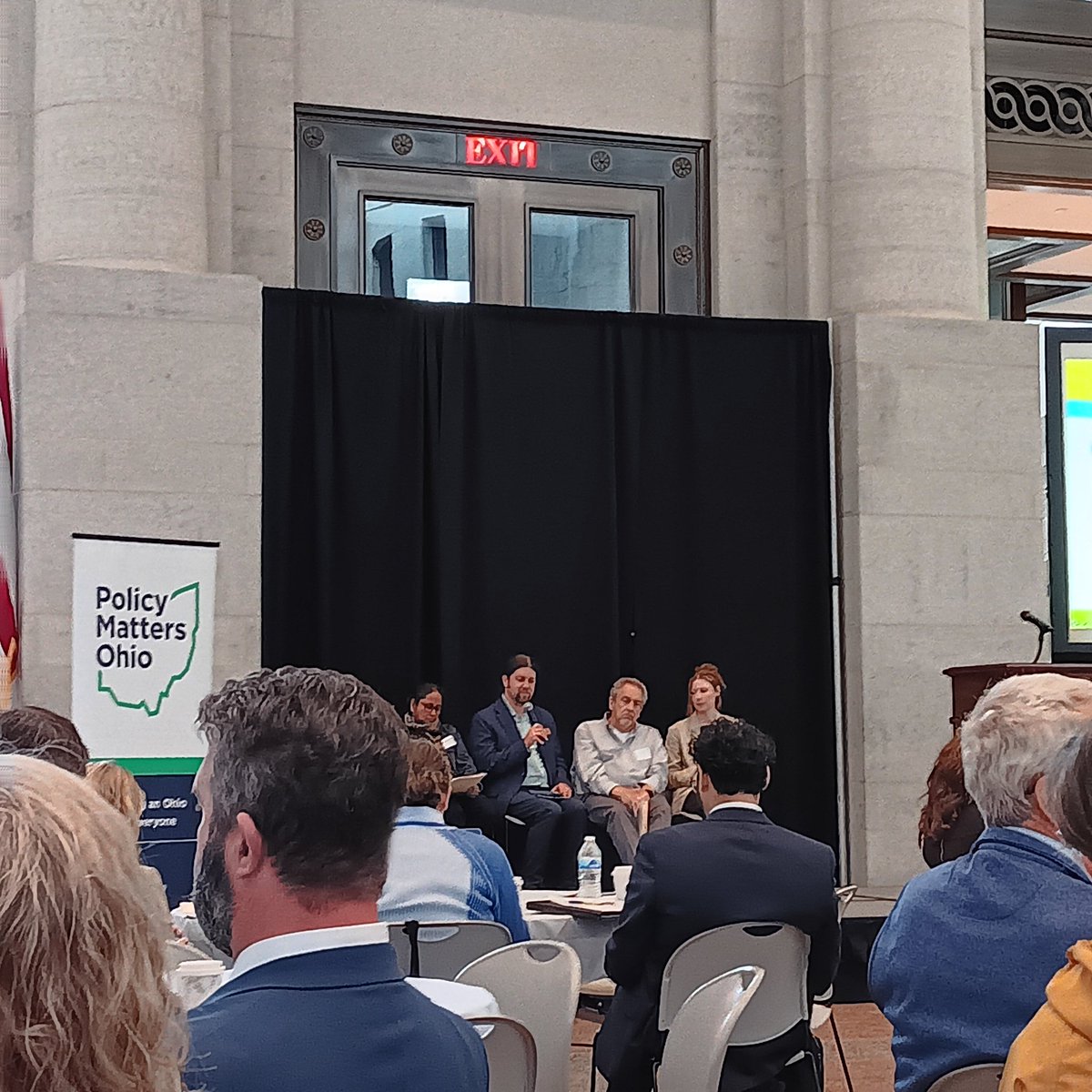 KalithaWrites's tweet photo. "Every time you use Chatgpt you are releasing greenhouse gases into the environment."@lenny_siegel. Learning new perspectives at the Reimagining The Silicon Heartland hosted by @PolicyMattersOH @ChipCommunities https://t.co/KEGt8Lo4O4