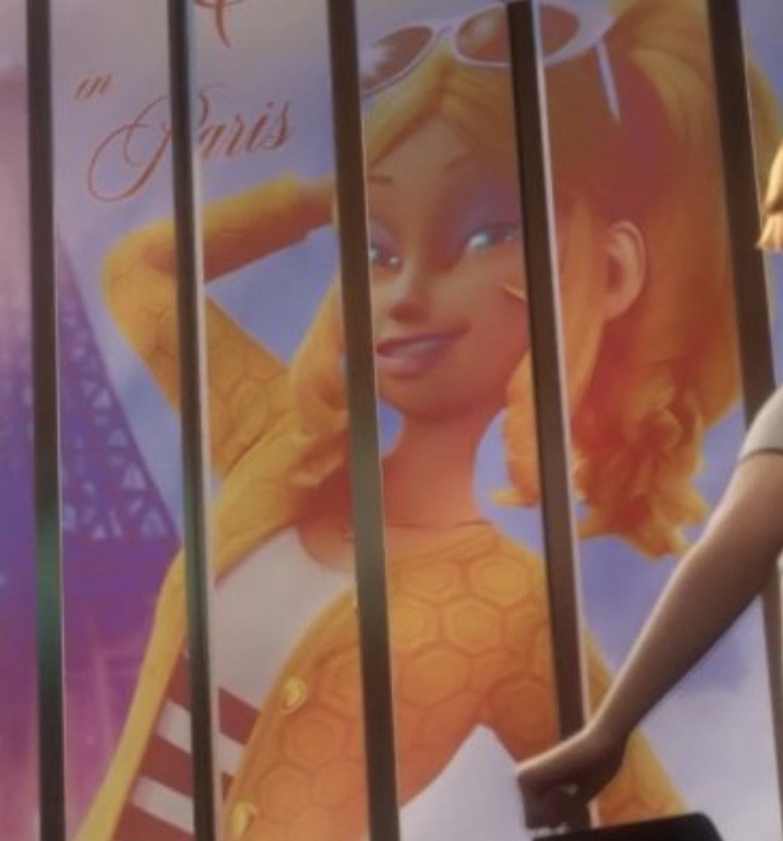 GuardioesMLB_br's tweet photo. oq vcs fariam se vcs acordassem com um poster gigante da chloe na sua janela?
#MLBS6Spoilers https://t.co/14034s5DwJ