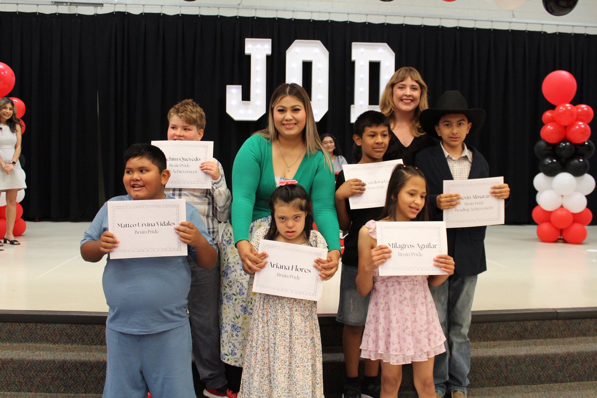 JODavisES1's tweet photo. Congratulations to our 4th graders for everything they accomplished this year! 5th grade, here they come! 🤩🎉👏🏼 #JODsquad https://t.co/ZL502iPcsb