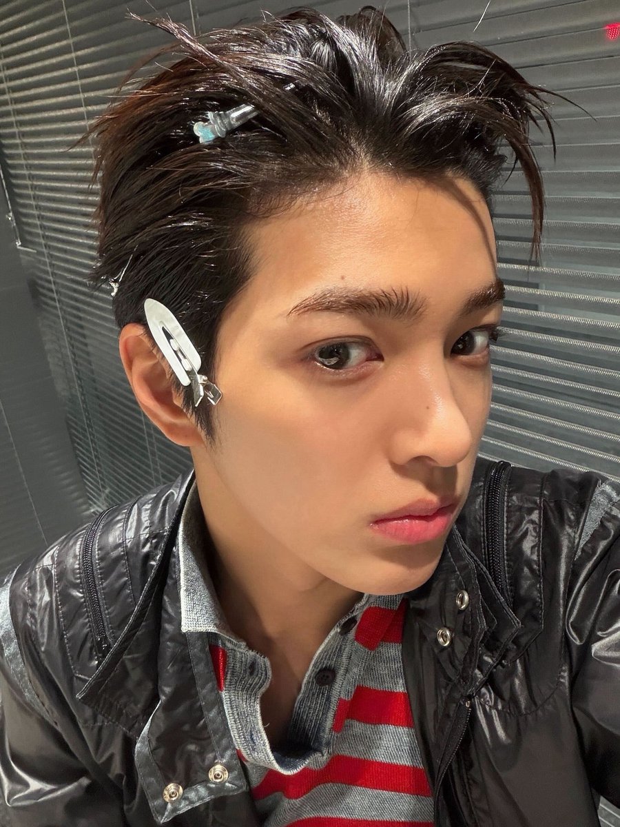星星 tweet media