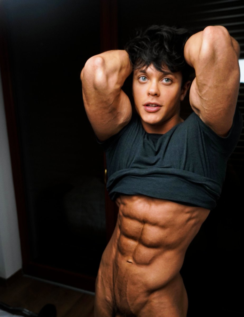 pro bodybuilder Andrew tweet media