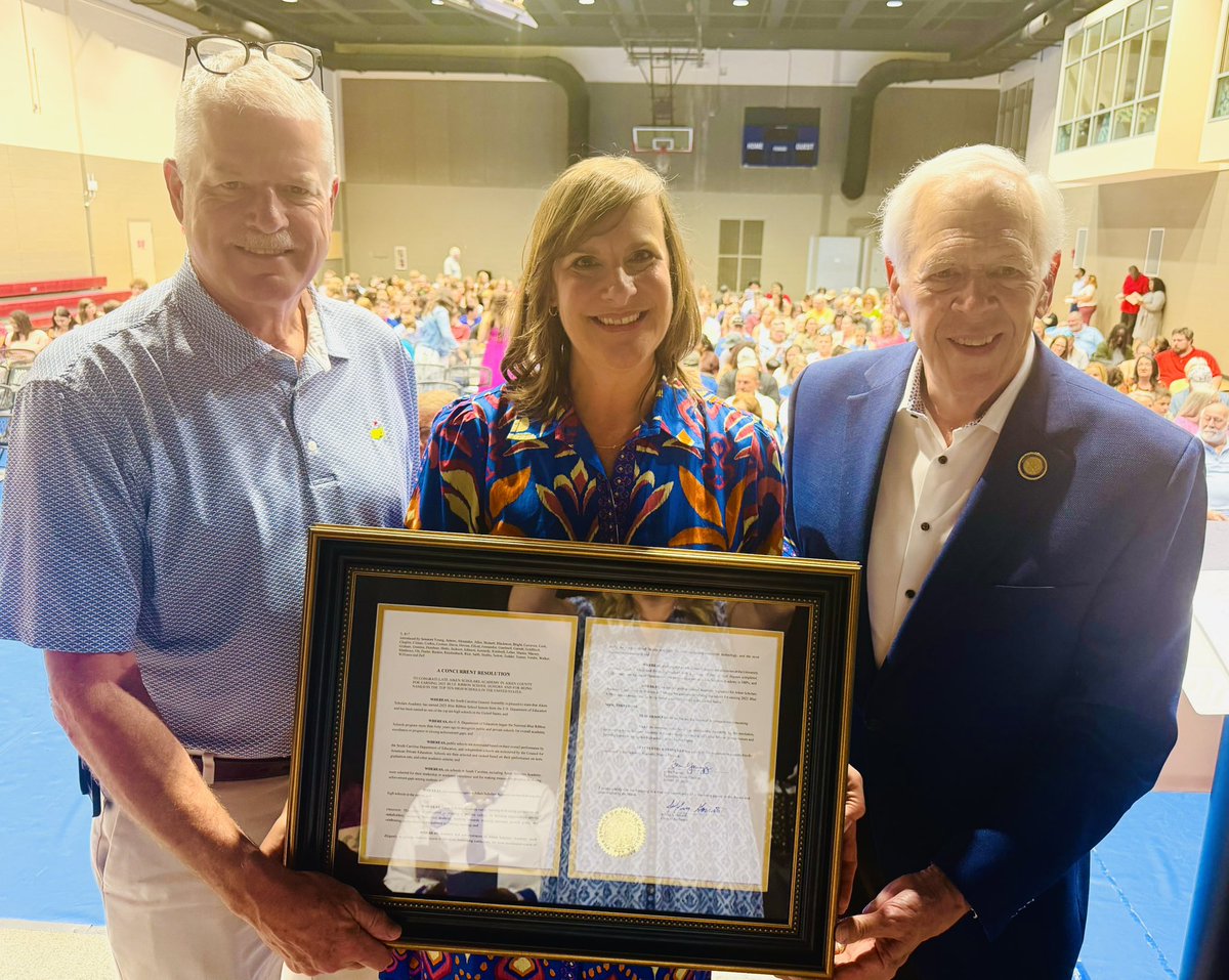 TaylorSCHouse's tweet photo. Super achieving students! Today, we presented a State House Resolution recognizing the Aiken Scholars Academy for earning the prestigious 2025 Blue Ribbon School designation from the U.S. Department of Education, and for being ranked among the top 10 high schools in the nation! https://t.co/tJ6gzT2ciX