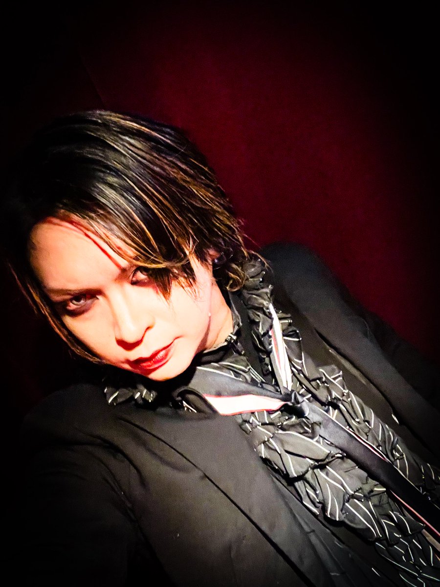 SHOHEI523's tweet photo. 聖†誕　2026522 川崎Serbian Night
Larme Belladonna
ここまで来れた事にとても意味を感じています。
皆様ありがとうございます

#LB #ラルベラ　#ZEMAITIS #イーエクスプロ https://t.co/ECm1fKjRP6