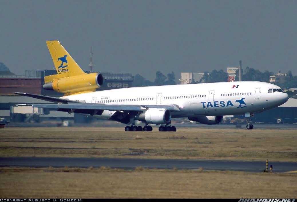 n194at's tweet photo. TAESA
Douglas DC-10-30 XA-SYE
MEX/MMMX Mexico City Intl Airport
July 1996
Photo credit Augusto Gomez Rojas
#AvGeek #Aviation #Airline #AvGeeks #Douglas #DC10 #MexicoCity #MEX #TAESA 🇲🇽 https://t.co/ngoQJLcghL