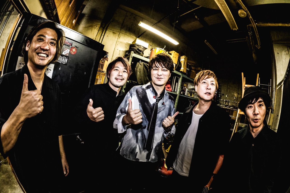 takashi_ohashi's tweet photo. ワンマンライブtour
〜風になるまで〜
Chapter"1"神戸チキンジョージ

バンドメンバーのグルーヴも、
ステージから見えるあなたの顔も最高でした👏

ありがとうございました✨

ここから半年間の夢の航海が始まります。
一緒に虹を描きましょう🌈

Sailing!!!

Chapter"2"は6/21 京都モダンタイムス！

📷Photo @sa_hokohoko 

#大橋タカシワンマンツアー神戸チキンジョージ
#それぞれが背負うもの
#全てを希望に変えて
#いざ夢の航海へ
#幸せ
#グラッツェ