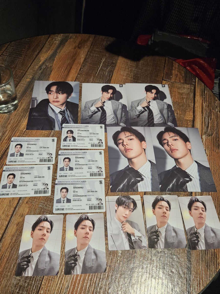 9857_corner's tweet photo. 買了五張才有一張蔡亨源id😇 https://t.co/DNqJp2s5Bq
