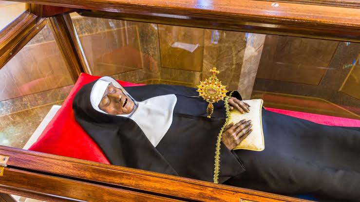 Uncorrupted Body SOME SAINTS ASSOCIATED WITH INCORRUPT BODIES In Catholic tradition ...