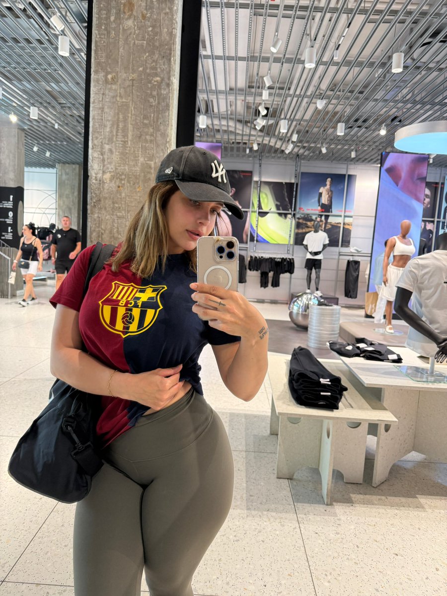 gizemsavage tweet media