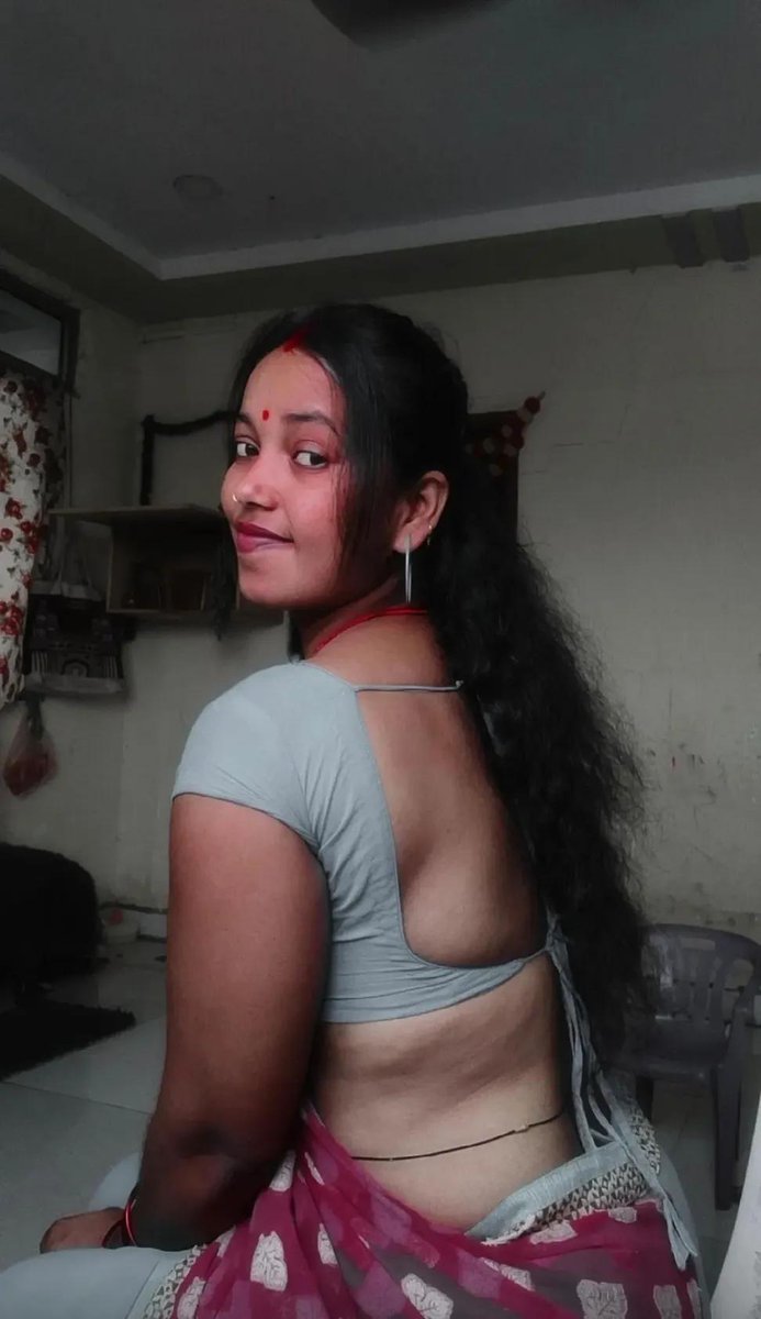 shivani house wife tweet media
