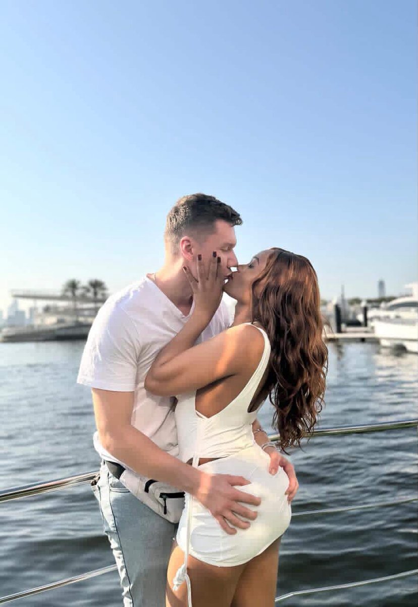 swirl_bwwm's tweet photo. My name is Love, My boyfriend is Anton👸🏾🤴🏼We met at gym in Dubai business bay. I’m 28yrs old and he is 32yrs. I’m from Kenya he is from Russia🤍🖤Since October 2025 we have been together.
#interracial #interracialcouple #love #swirlcouple #interracialdating #swirl #cutecouple https://t.co/kspE60E1hC