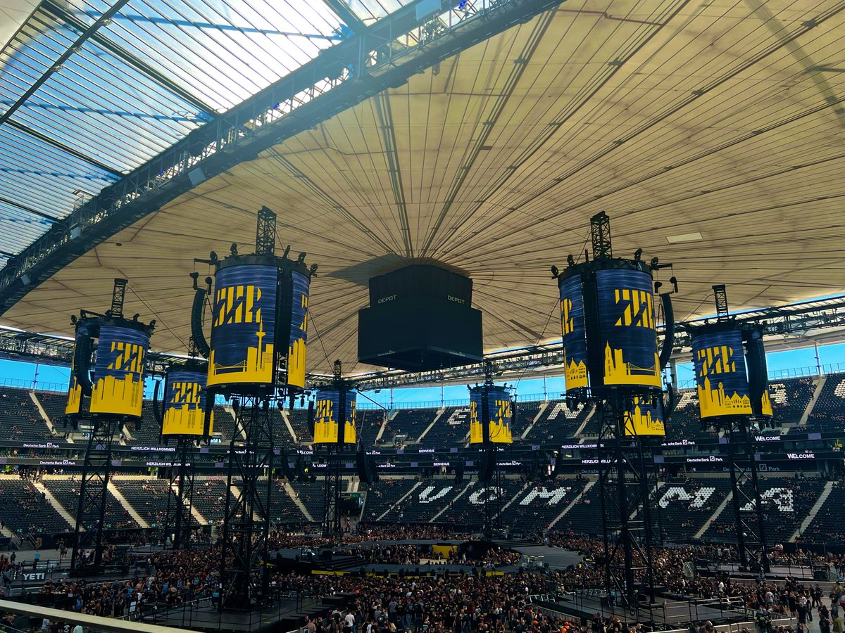 NordwindK's tweet photo. Endlich angekommen. #M72Frankfurt https://t.co/59ogj2wndD