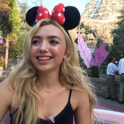 Shania_TaylorAF's tweet photo. #NewProfilePic https://t.co/PsTm1j8zaH