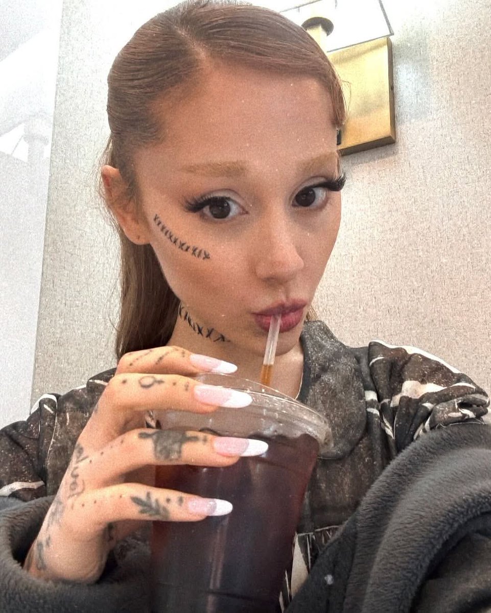 honeyari 💋ꕤ seeing ari tweet media