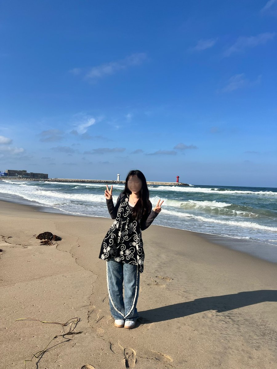 양윙 tweet media