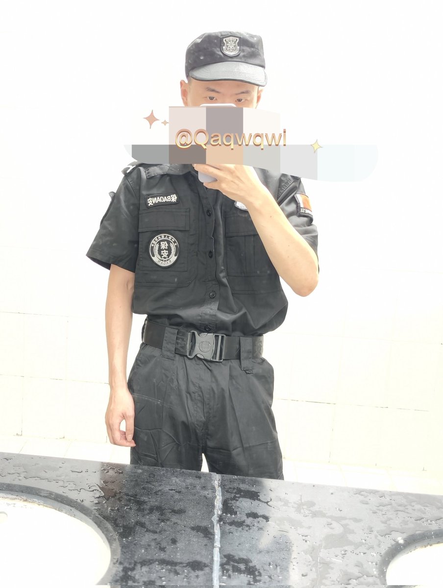 保安校服撸 tweet media
