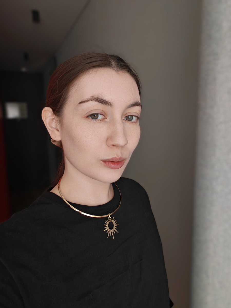 царица-пивозаврица tweet media