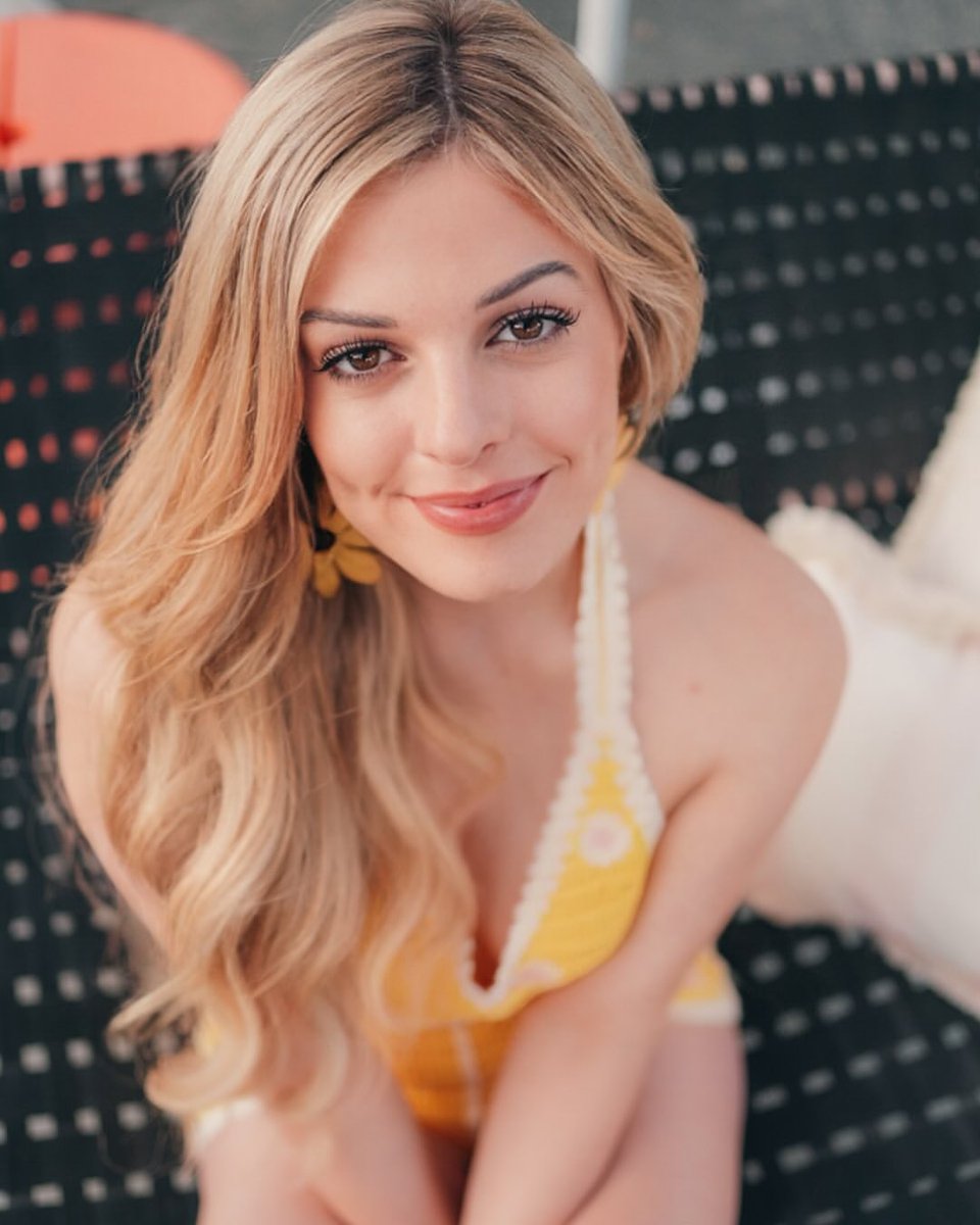 Bri Blossom tweet media