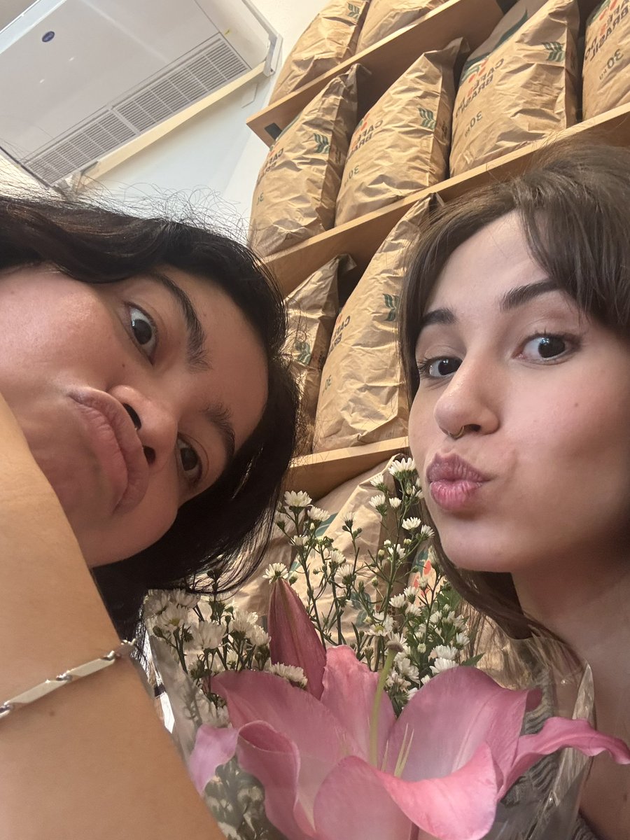 ttlovato 🌷 tweet media