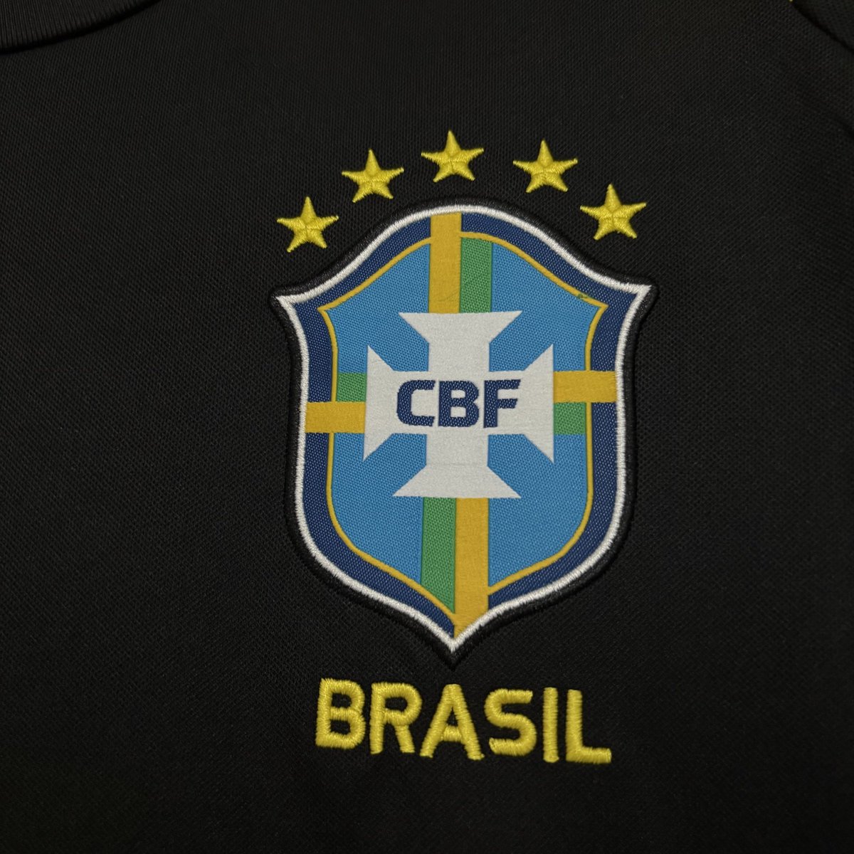 nvimpoorts's tweet photo. Camisa Oficial do Brasil 2026 - Treino 🇧🇷 https://t.co/ntPuKhRwZ8