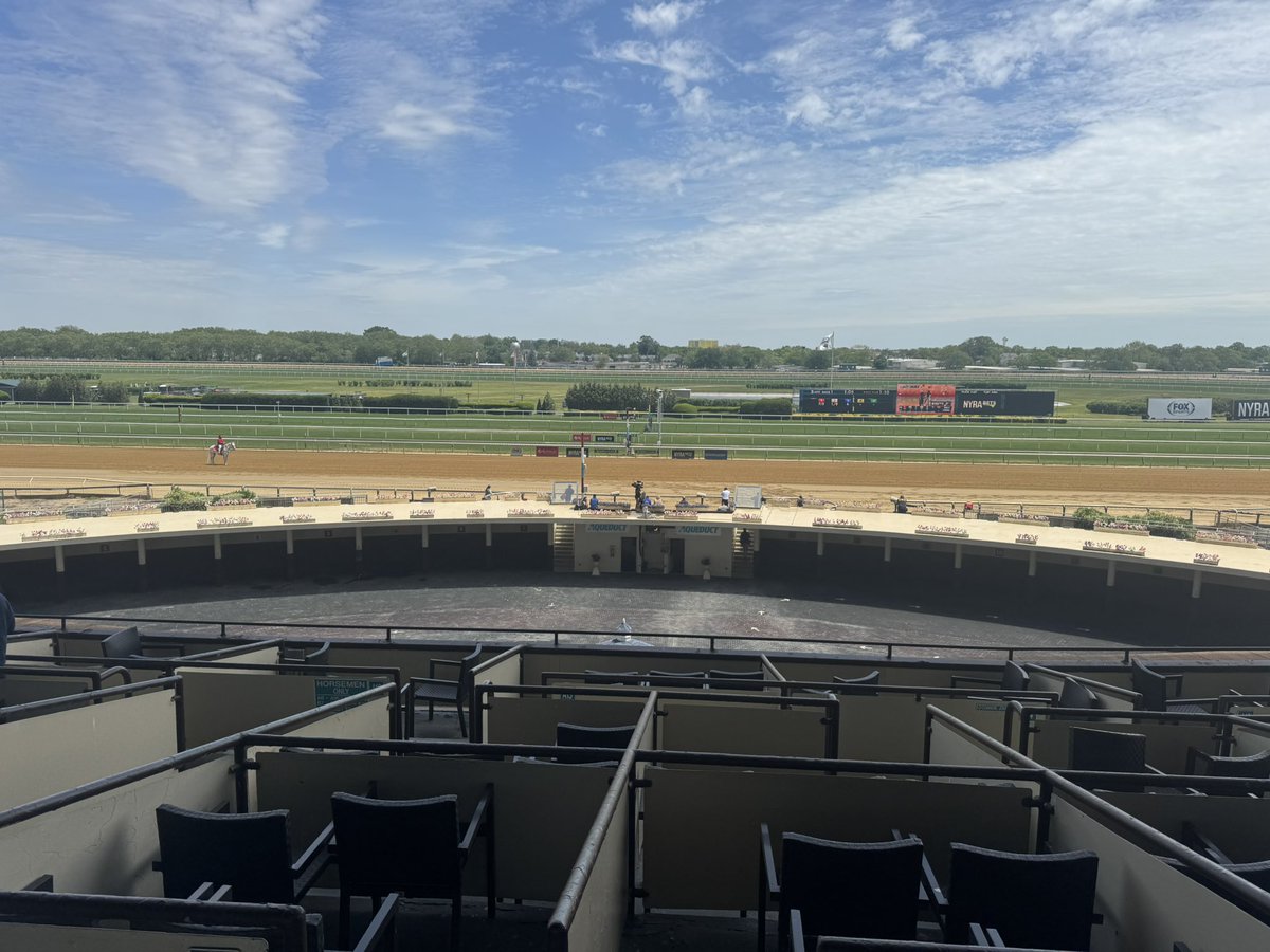 LEMBstables's tweet photo. Said Hello and Goodbye to Aqueduct today. https://t.co/gDZUAAUzkX