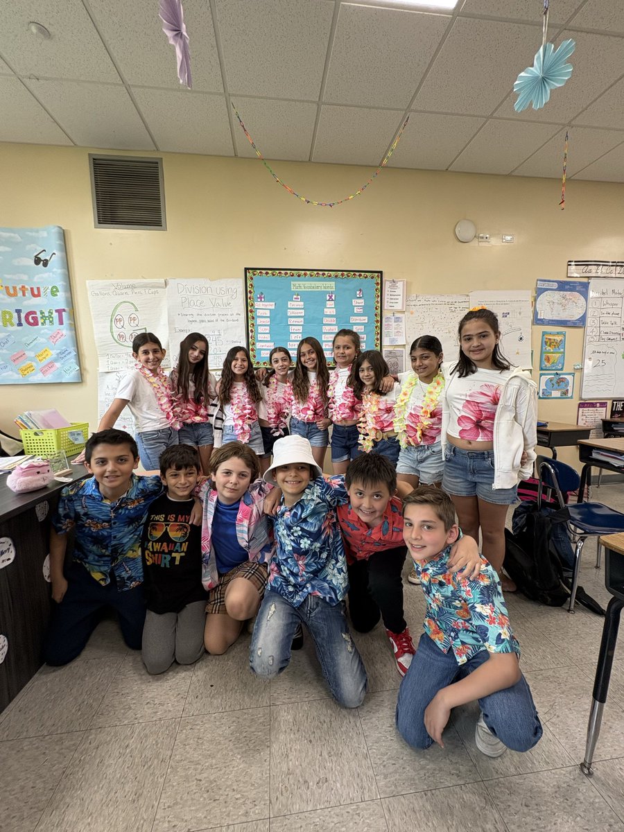 SDGreekSchool's tweet photo. Today is our Hawaiian day here at Saint Demetrios lower elementary campus! Our students look amazing 🌺 https://t.co/HJdHxnZOTc