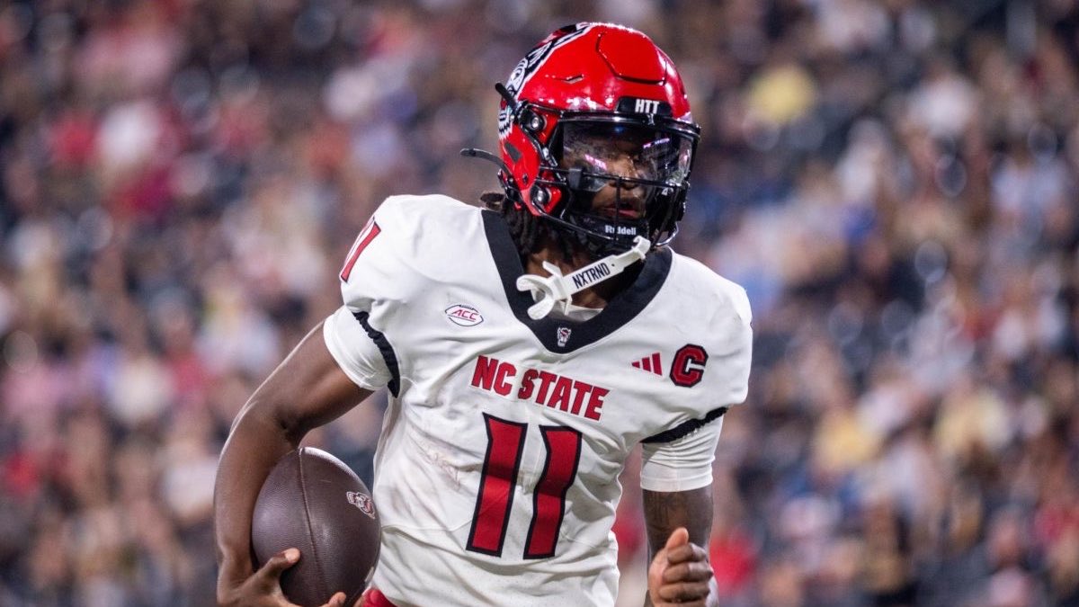 TuffyTalkNow's tweet photo. Loyalty looks good in red and white. ๐บโค๏ธ
Chris Hart. Zoรซ Brooks. Paul McNeil. CJ Bailey.
Six months of Wolfpack blood running deeper than any offer on the table.
Thatโs not a coincidence. Thatโs a culture.
#GoPack #NCState #WolfpackNation๐บ https://t.co/OKCSWIB6XE