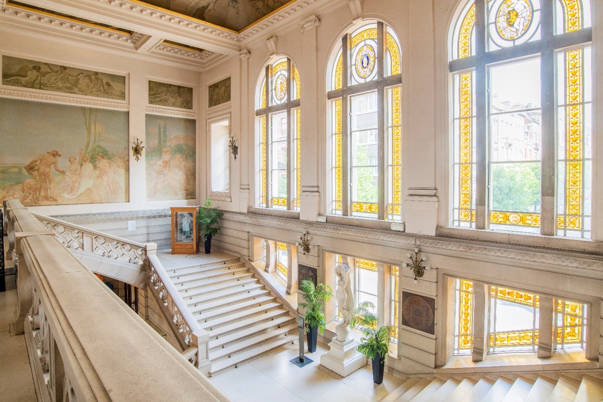 ViribusUnitis83's tweet photo. L'hôtel de ville de Saint-Gilles, immense et assez représentatif de la prospérité de la Belgique pendant la Belle Époque https://t.co/6wGCNHT3LB
