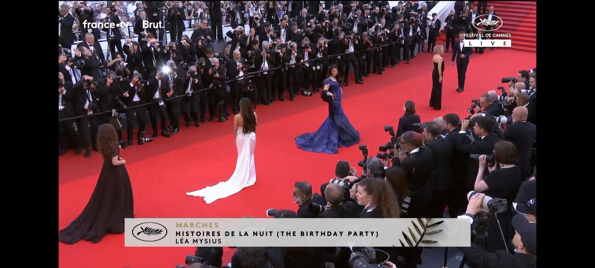 ishitaray11's tweet photo. #AishwaryaRai #Cannes2026 #AishwaryaAtCannes https://t.co/IrtR8rDku3