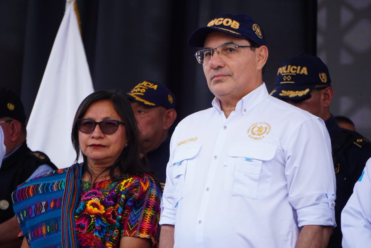mingobguate's tweet photo. En Tecpán, #Chimaltenango, se inaugura la estación 73-3 de la @PNCdeGuatemala. Preside este acto el ministro de Gobernación, Marco Antonio Villeda. Le acompañan viceministros del #Mingob; el Dir. Gen. de la #PNC, David Custodio Boteo, y el alcalde municipal Flaviano Salomón Díaz. https://t.co/YxIuwetKPr