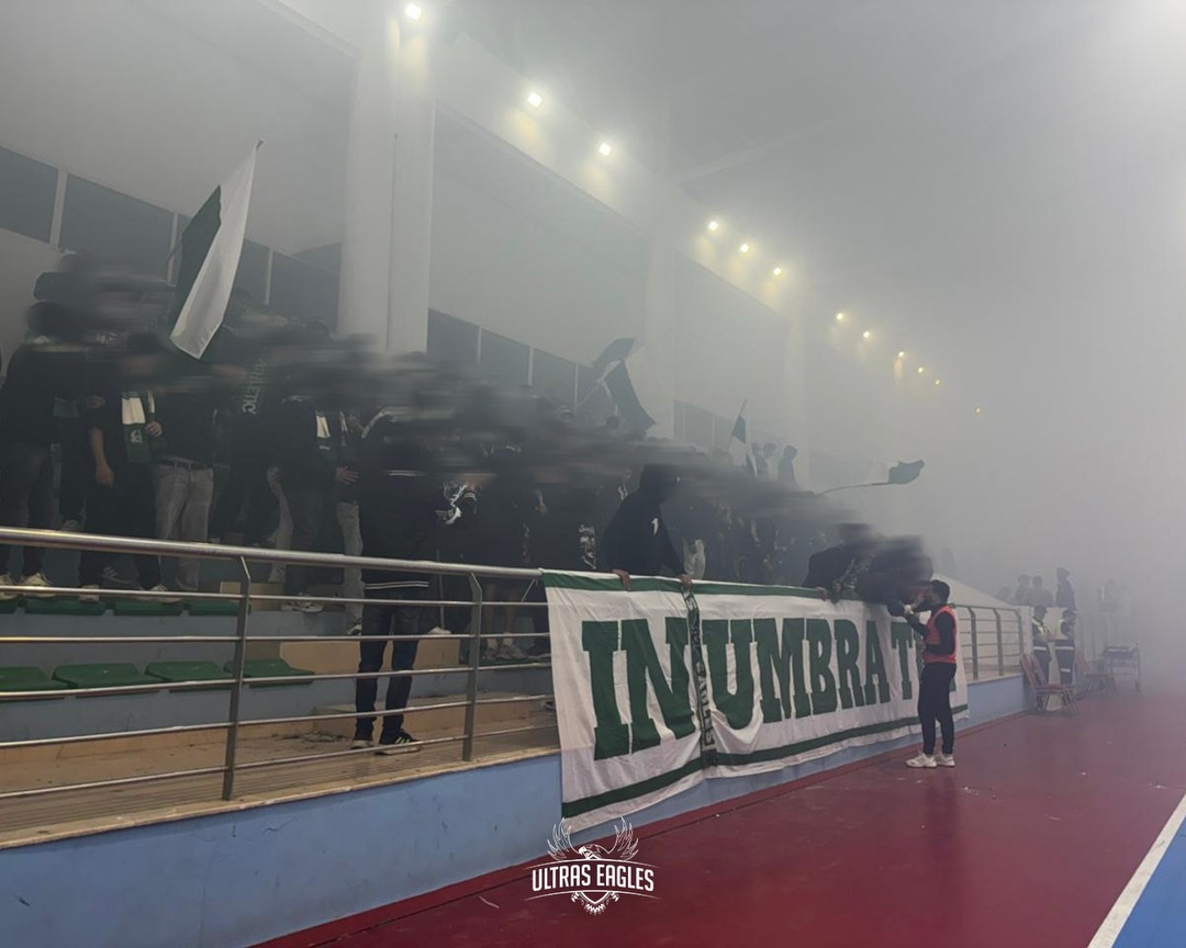 RAJAVOUSBAISE49's tweet photo. Ultras Eagles Sección Norte ✌🏻 https://t.co/Xx8ETxkIVY