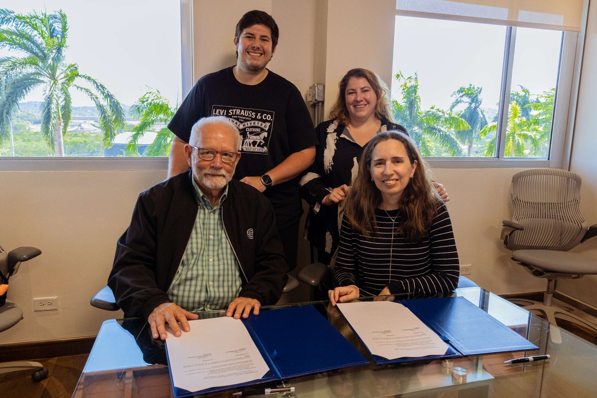 innovaCDS's tweet photo. La Fundación Ciudad del Saber y Simple Change firman alianza para la puesta en marcha de un coworking textil con máquinas, talleres y apoyo al emprendimiento.

@empresariascds https://t.co/12HbHVPLQV