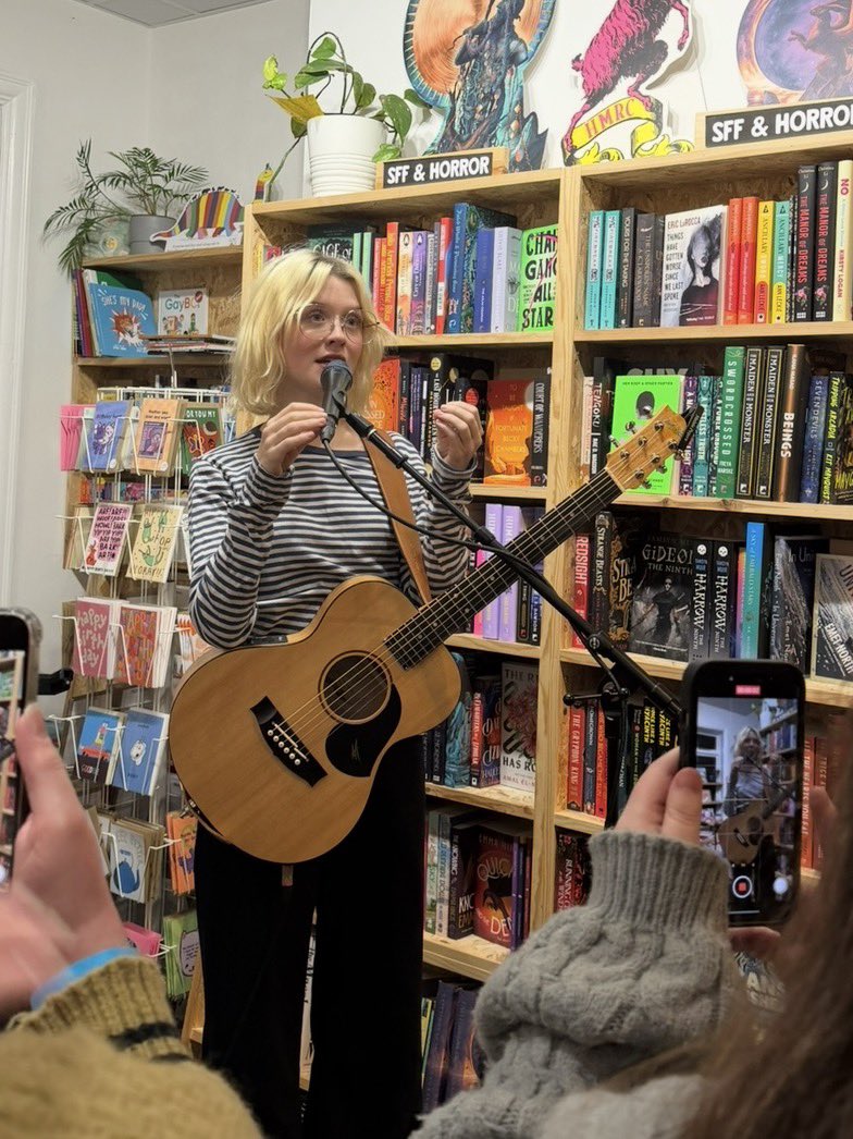 aaronstruths's tweet photo. to think, in february in this bookshop i had no idea she’d written flat earther and old fashioned from inside my walls. maisie peters when i catch you https://t.co/pbn42OekR6