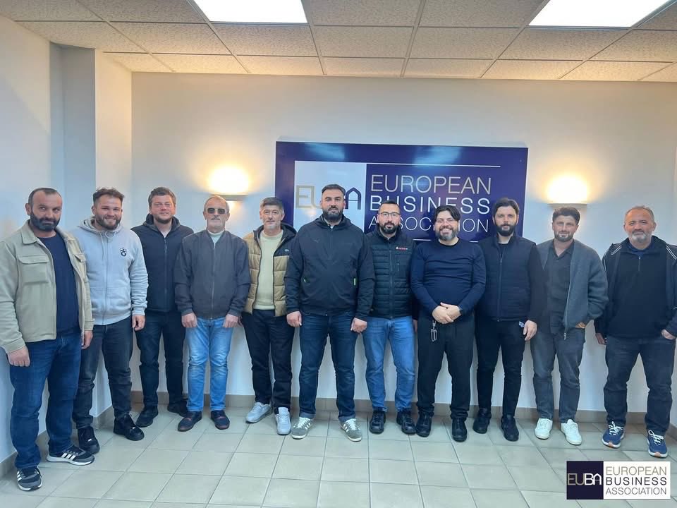 EubaFrance's tweet photo. EUBA Strasbourg a organisé le 14 mai 2026 une rencontre sectorielle dédiée aux échafaudages et à la sécurité professionnelle dans le bâtiment.

Merci à Ramazan Çelik et à FORPA pour cette formation enrichissante, ainsi qu’à tous les participants pour leur présence https://t.co/citq3RVlGl