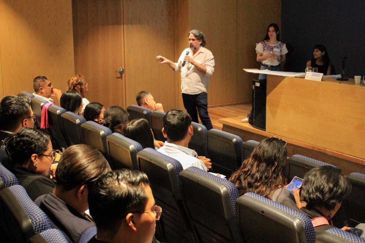 Centro de Estudios Constitucionales y SJ tweet media