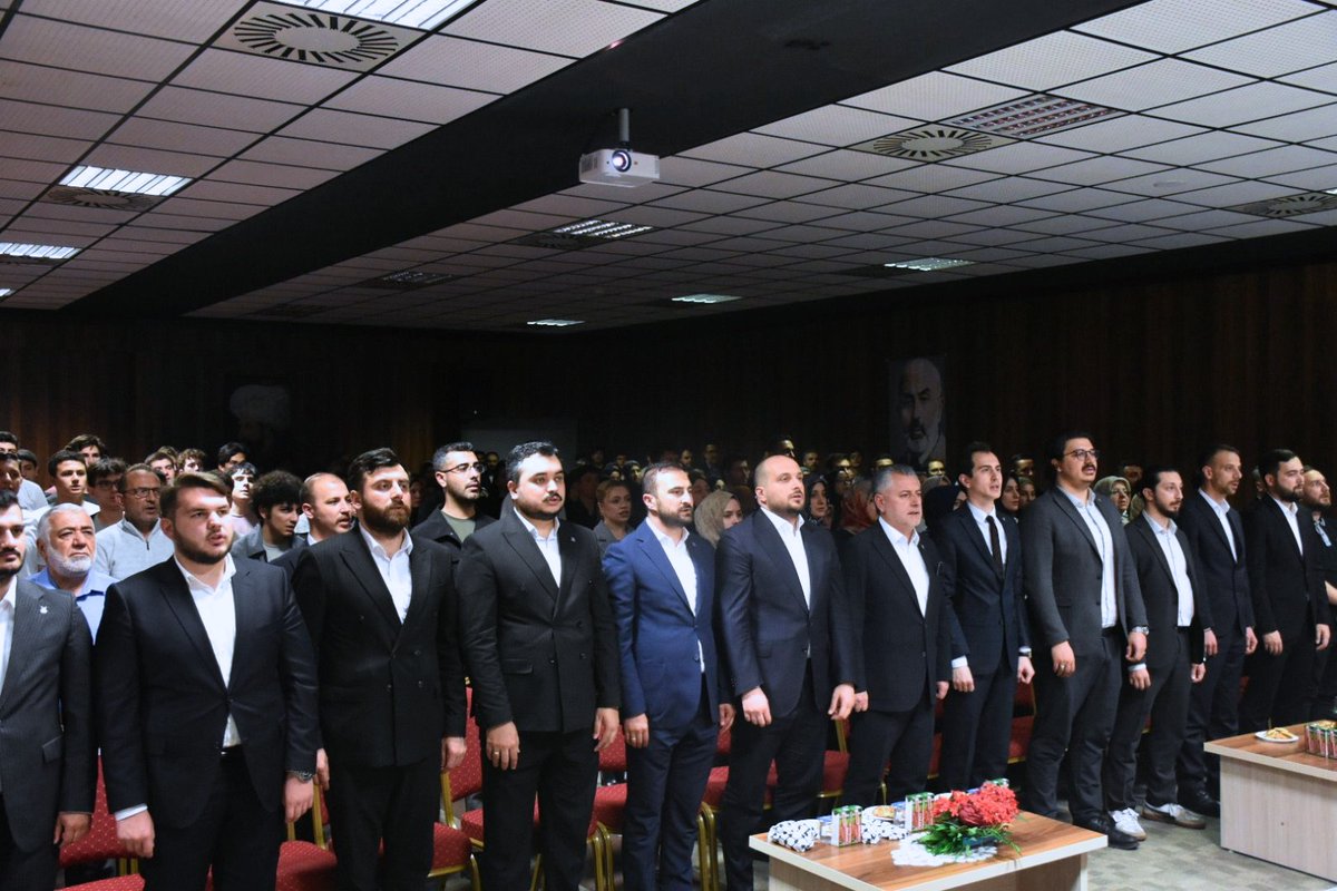zaferkaramagara's tweet photo. 📍 Bursa

TÜGVA Yıldırım 2. Olağan İlçe Genel Kurulumuzu gerçekleştirdik.

Bugüne kadar emek veren kardeşlerime yürekten teşekkür ediyor, bayrağı devralan yeni yönetimimize üstün muvaffakiyetler diliyorum. 

Samimiyetle yürüyen yorulmaz. Yola devam! https://t.co/hdmrDluyBZ