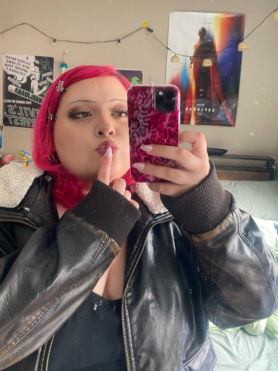 cassie 🪽 tweet media