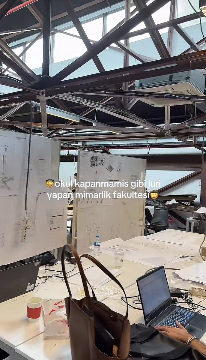 aslı tweet media