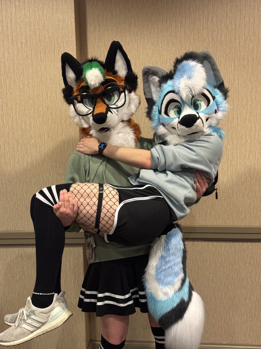 FallaTheFox tweet picture