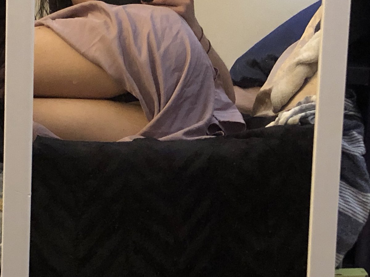 Bunnybeeee2's tweet photo. Do you like it from the side all in satin π€€π€π
#onlyfans #bunnybee1223 #horny #wet #playingwithmyself https://t.co/yV5b9I711w