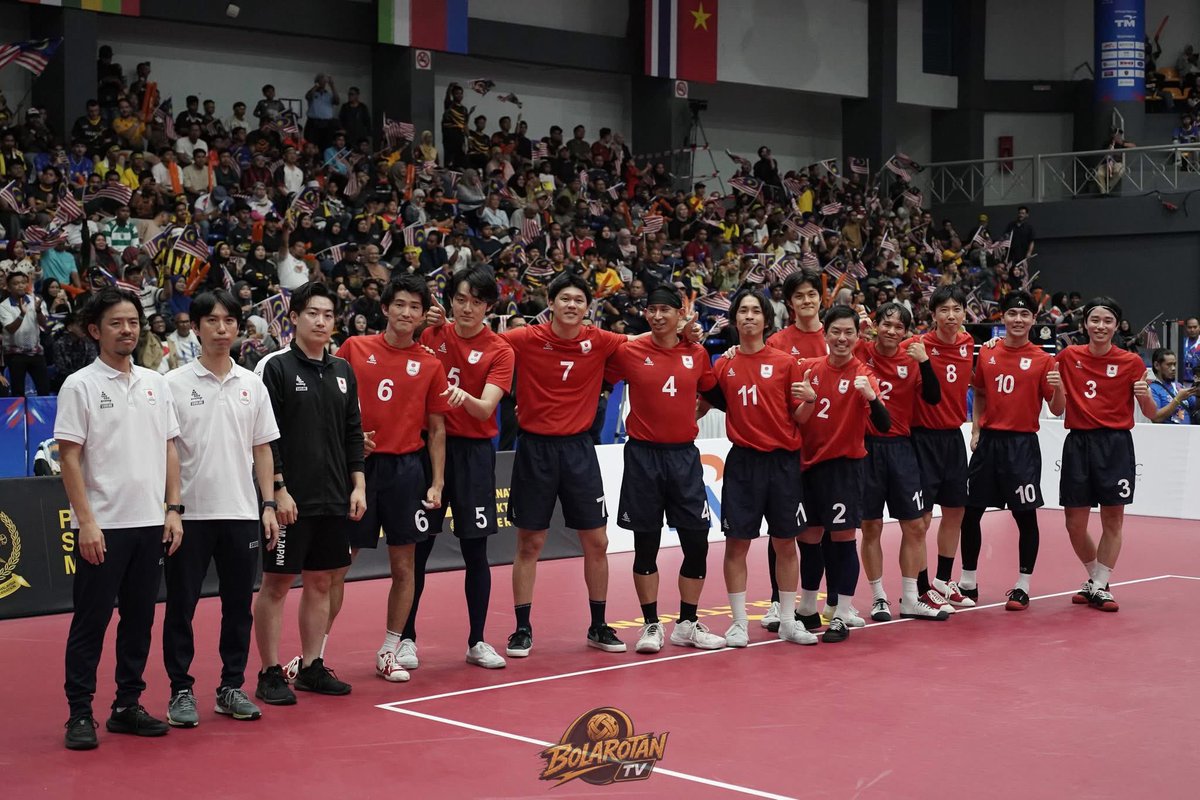 seintseiya11's tweet photo. チーム戦 開催国マレーシアとの準々決勝
0-2で敗れ、今大会の全日程が終了しました。日本からの応援ありがとうございます!!またみんなで強くなってこの舞台に戻ってきます🇯🇵#LKL https://t.co/D3o6dzxPO2