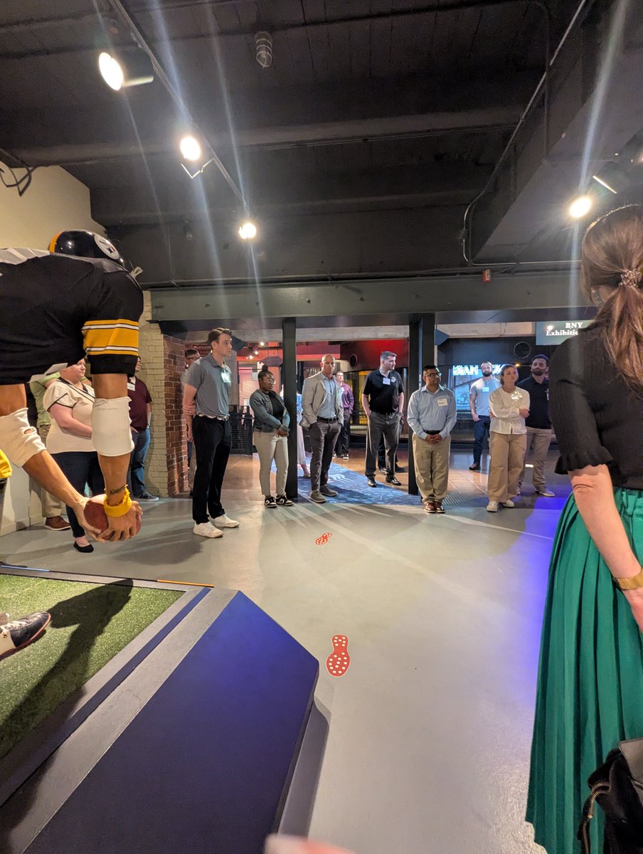LeadershipPgh's tweet photo. The CLCV XIII cohort had their first of many sessions designed to help them develop a greater understanding of the Southwestern Pennsylvania region.

Thank you to the @HistoryCenter for hosting!

#VeteransInLeadership #CommunityLeadership #LPInc https://t.co/maYoIy3Qtn