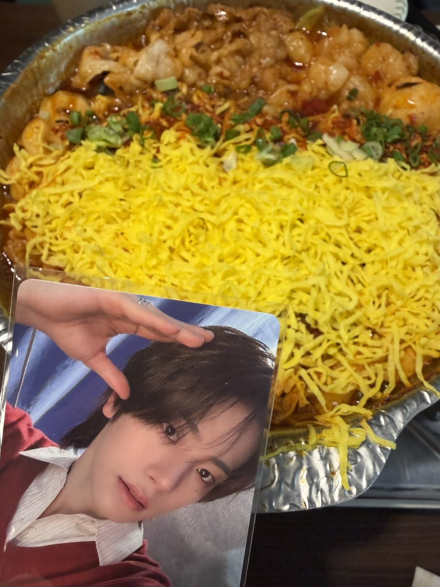 치 tweet media